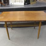 657 2532 COFFEE TABLE